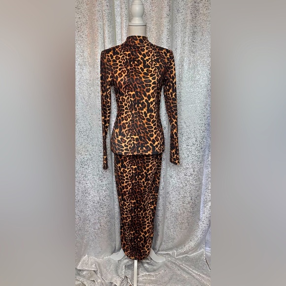 NWT Leopard Bodycon midi dress - Picture 1 of 3